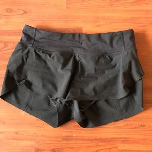 Size 4 Lululemon shorts